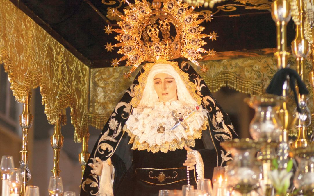 Cofradía de Granaderos de la Santísima Virgen de los Dolores Coronada